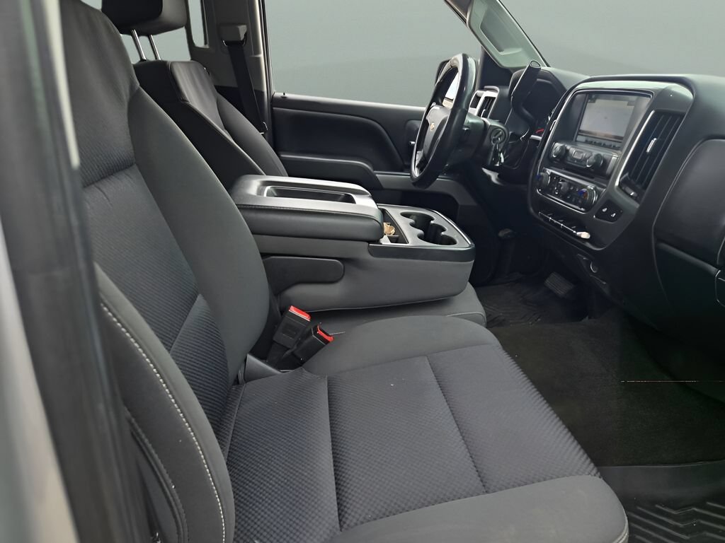 Used 2018 SILVER ICE METALLIC Chevrolet LT image 7