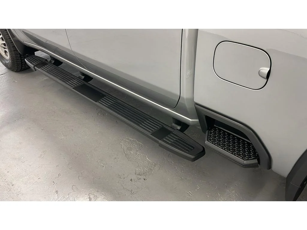 Used 2025 Sterling Gray Metallic Chevrolet WT image 13