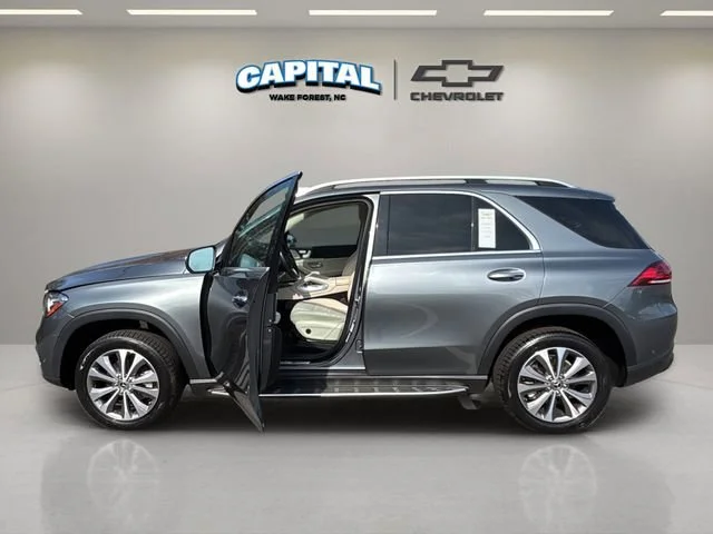 Used 2022 Gray Mercedes-Benz 4MATIC® image 13