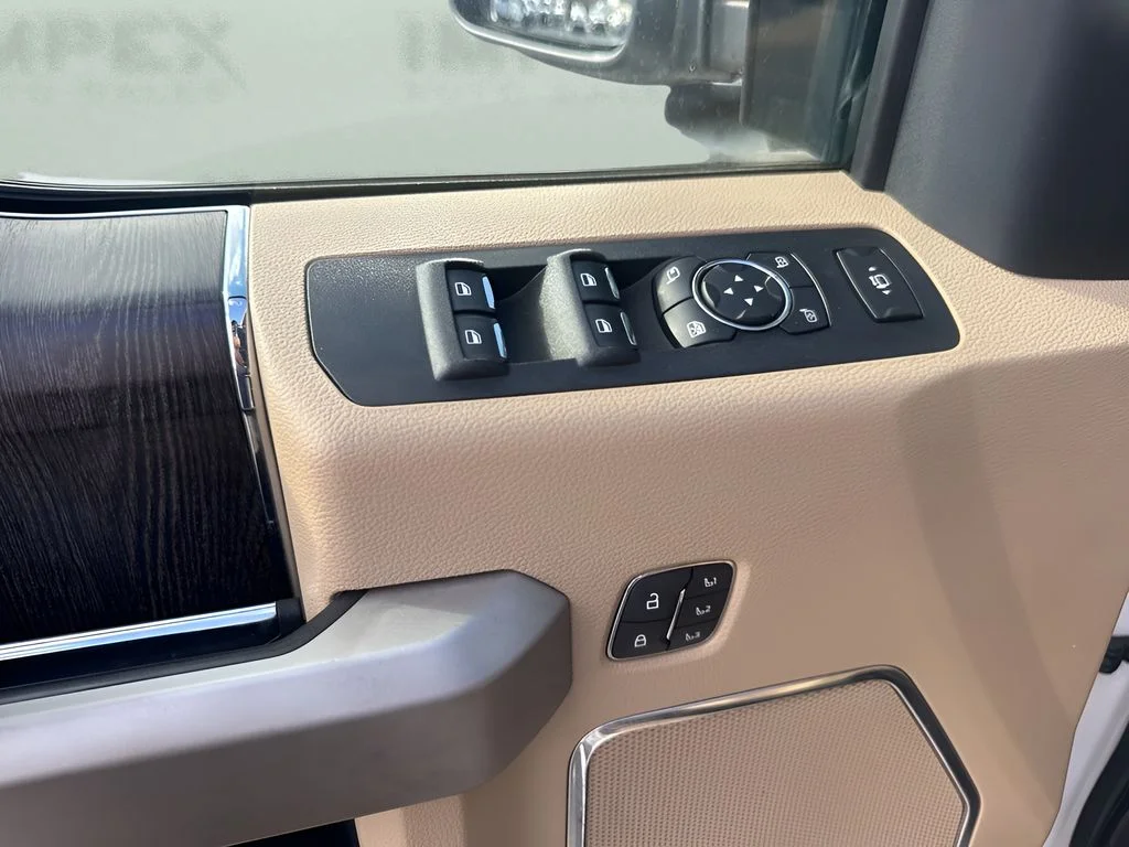 Used 2021 White Ford Lariat image 29