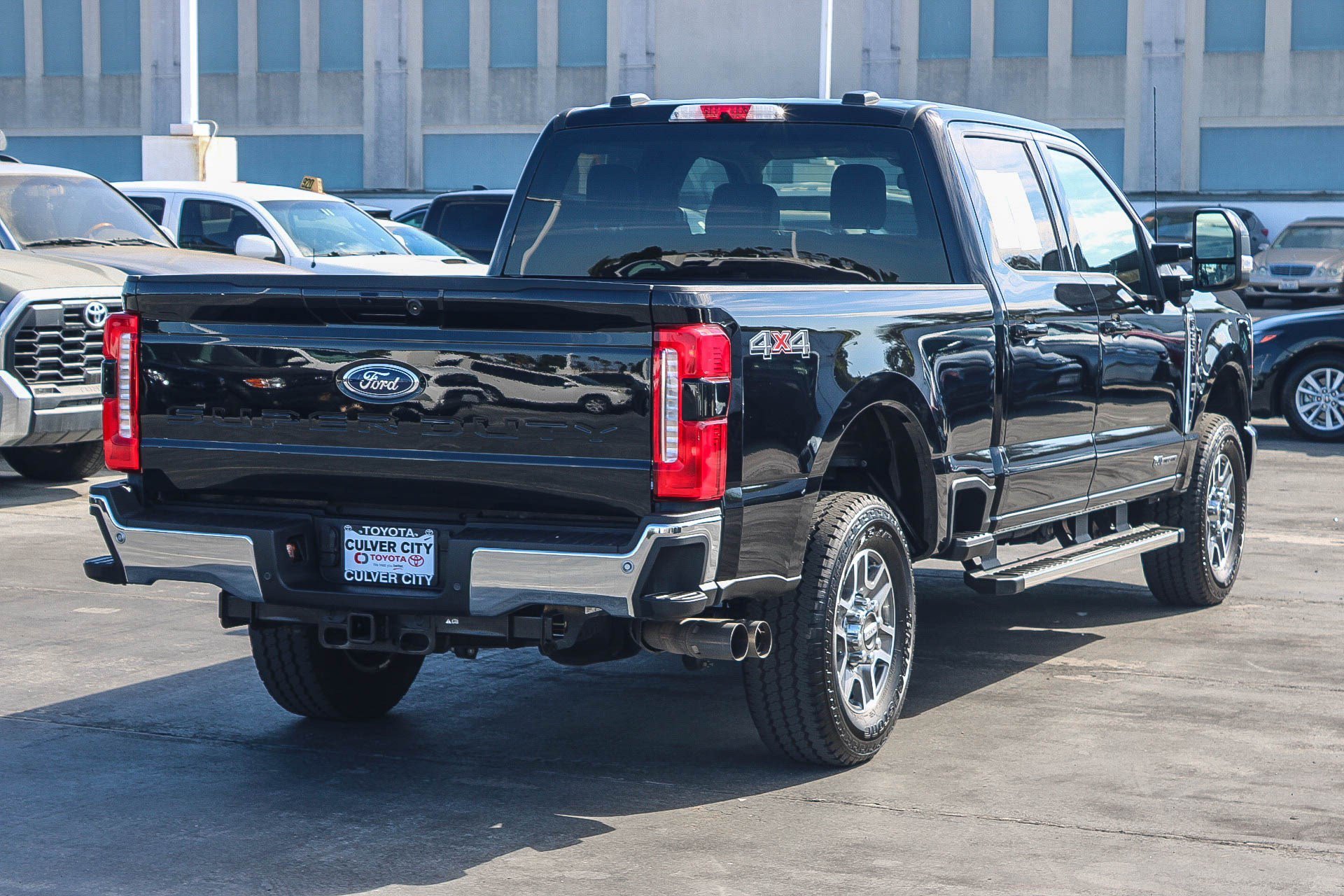 2025 Ford F-250 Super Duty Lariat - Photo 8