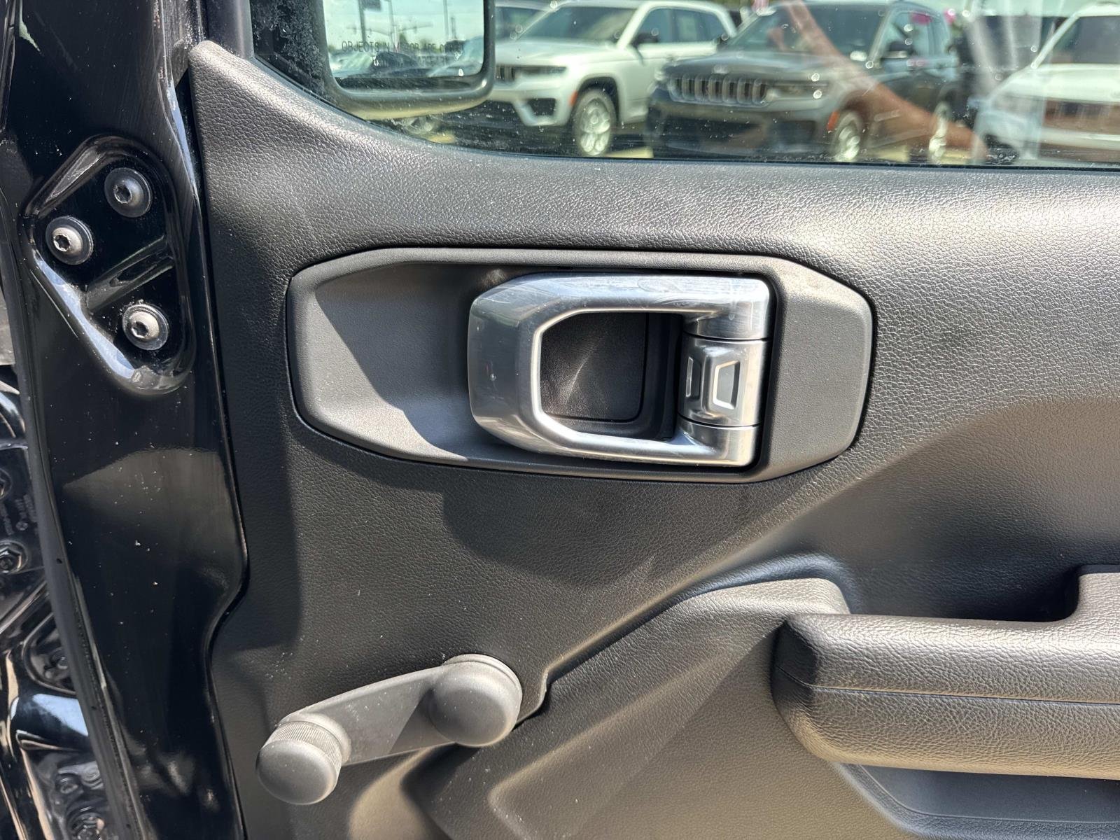 Used 2022 Black Jeep Unlimited Sport image 14