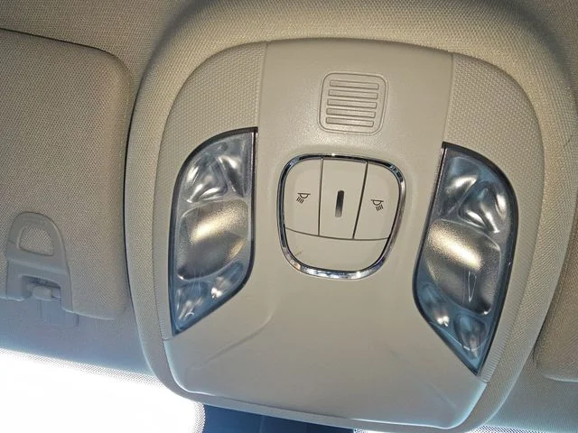 Used 2022 Blue Jeep Limited image 20