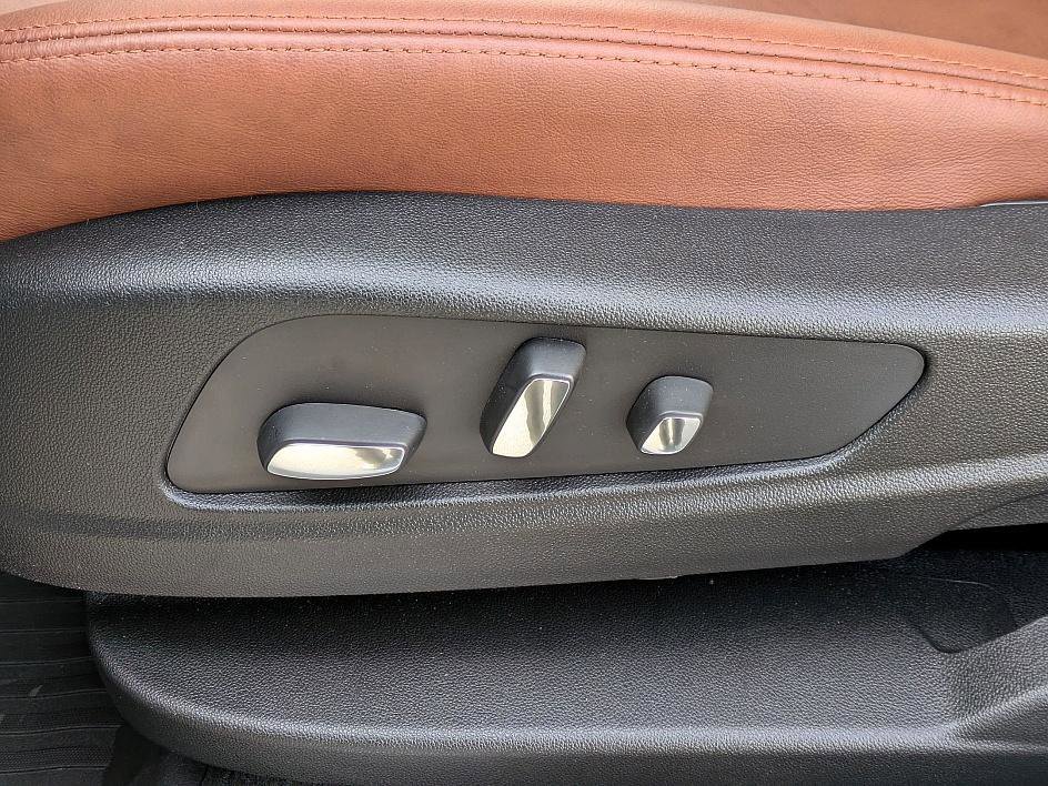 2026 Cadillac XT5 Premium Luxury - Photo 15