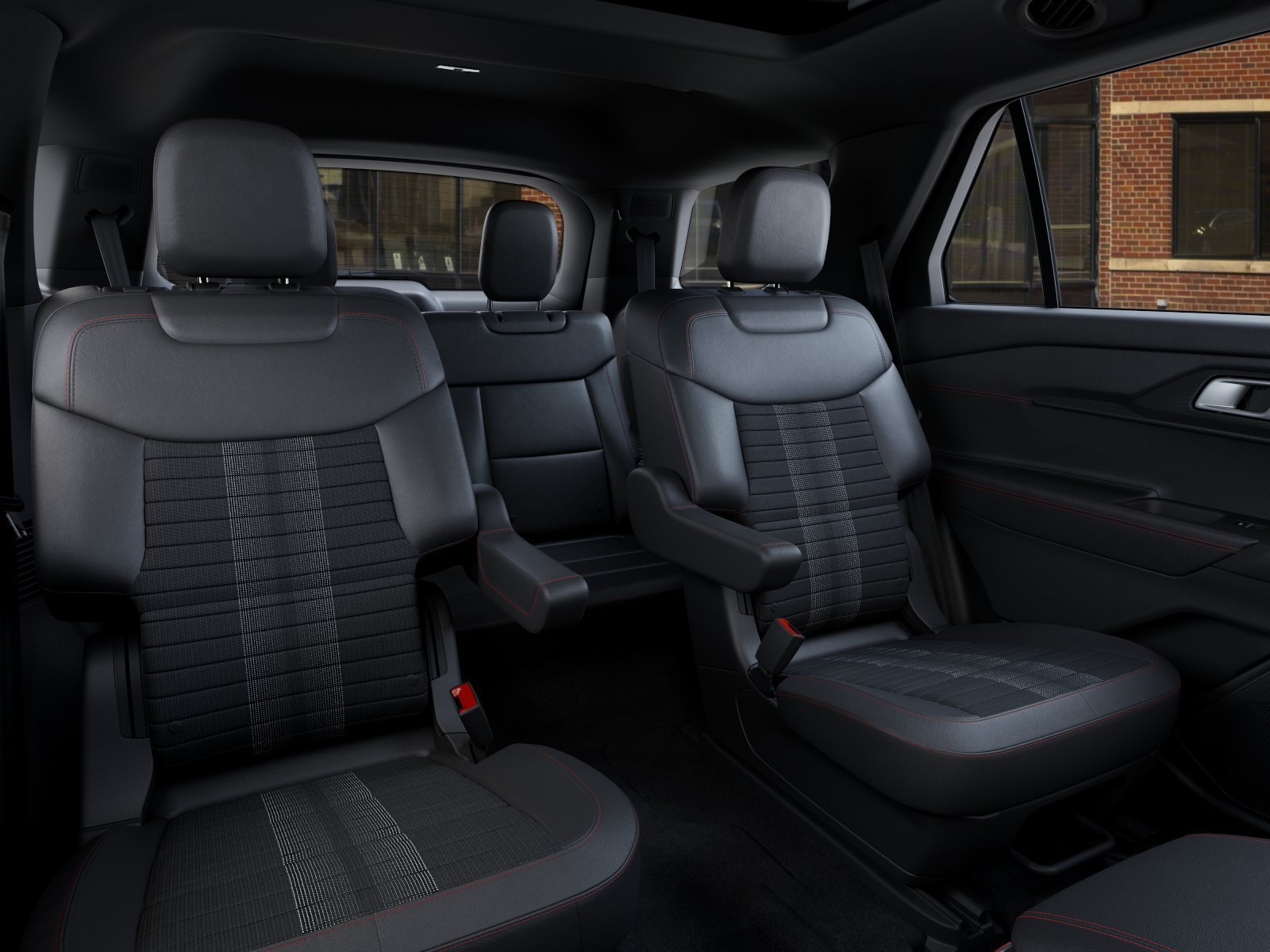 New 2027 Star White Metallic Tri-Coat Ford ST-Line image 11