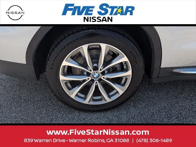Used 2019 Silver BMW xDrive30i image 8