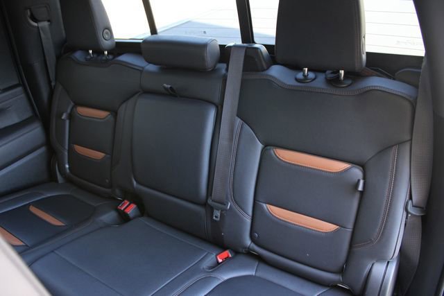 Used 2023 Summit White GMC AT4 image 24