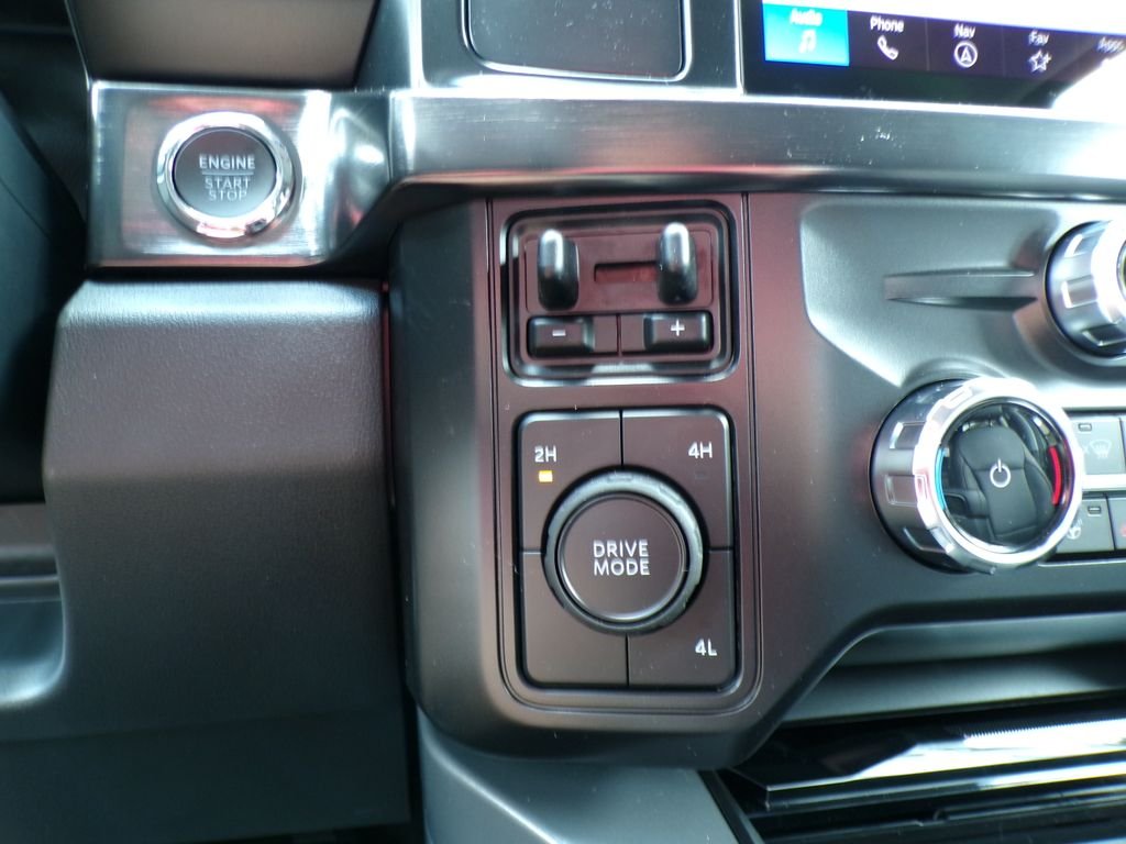 New 2026 Carbonized Gray Metallic Ford F-450® LARIAT® image 18
