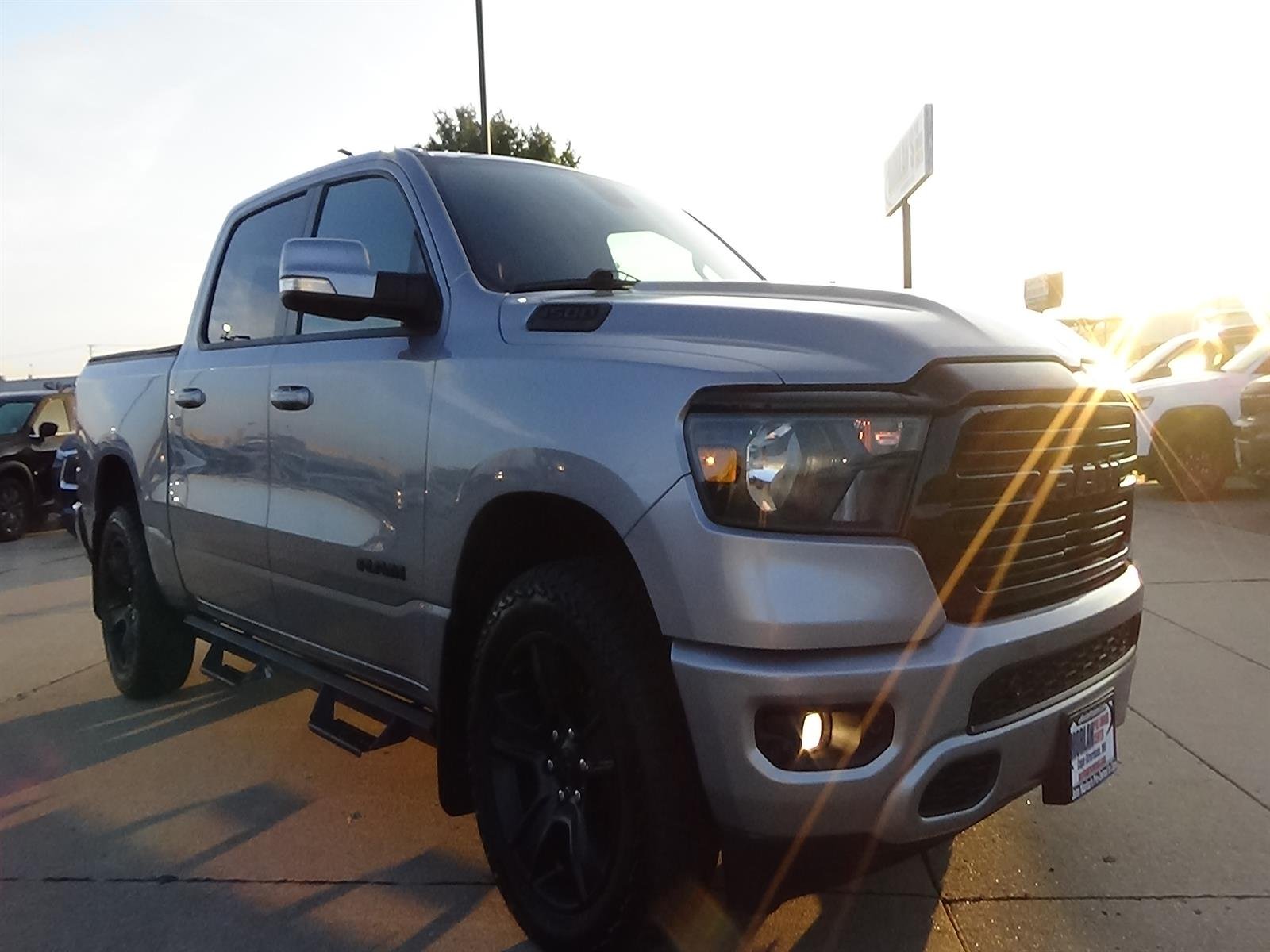 Used 2020 Billet Silver Metallic Clear Coat (psc) RAM Big Horn image 4