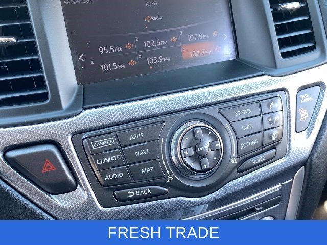 Used 2018 Caspian Blue Nissan SL image 28