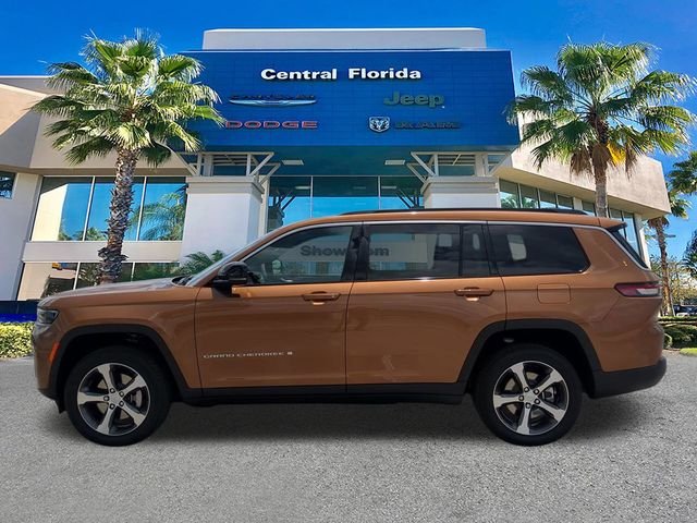 New 2026 Copper Shino Metallic Clear-Coat Exterior Paint Jeep Limited image 8