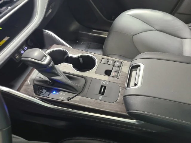 Used 2023 Blueprint Toyota Platinum image 30