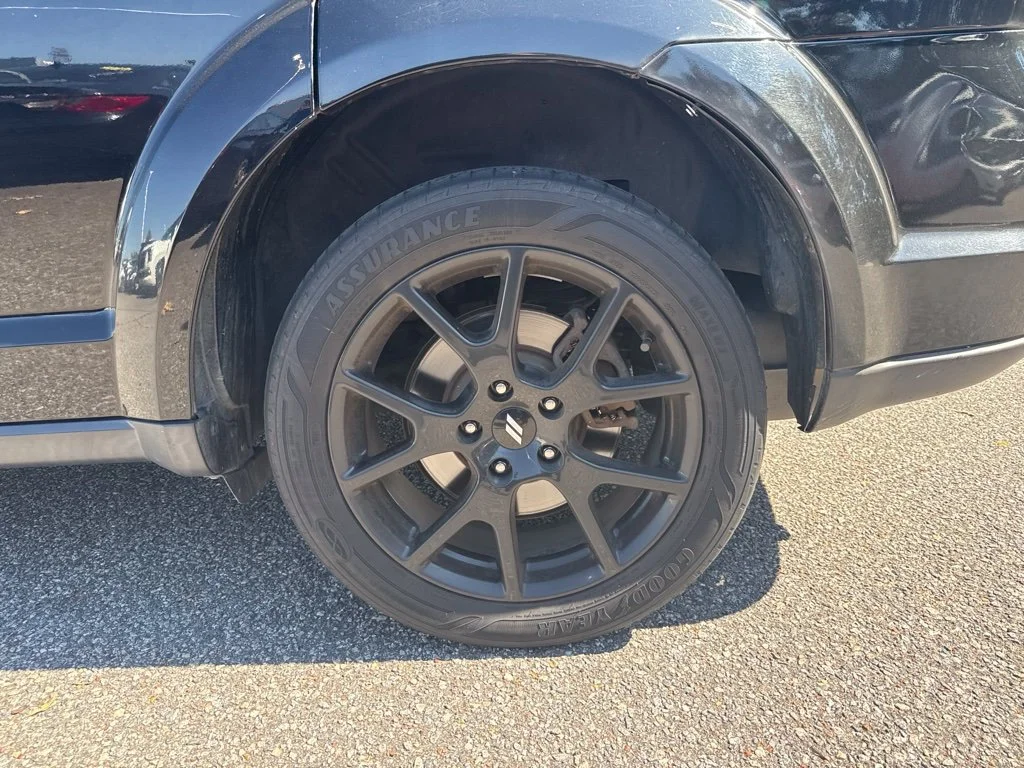 Used 2019 Black Dodge SE image 5