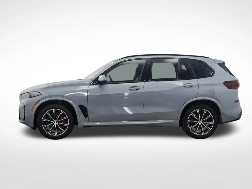 Used 2026 BMW X5 40i with VIN 5UX23EU01T9323706 for sale in Minneapolis, Minnesota
