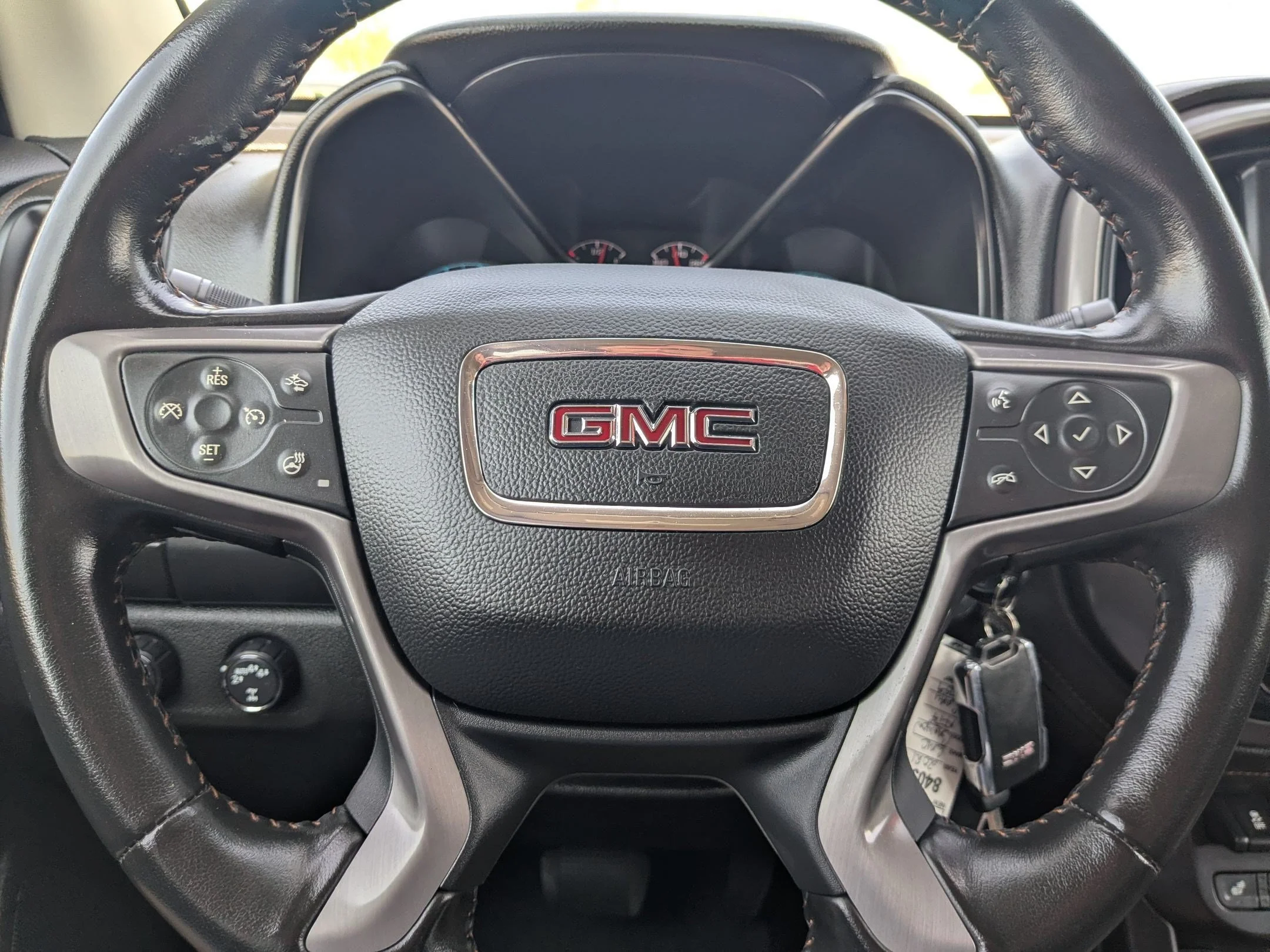 Used 2021 Satin Steel Metallic GMC 4WD AT4 w/Leather image 17