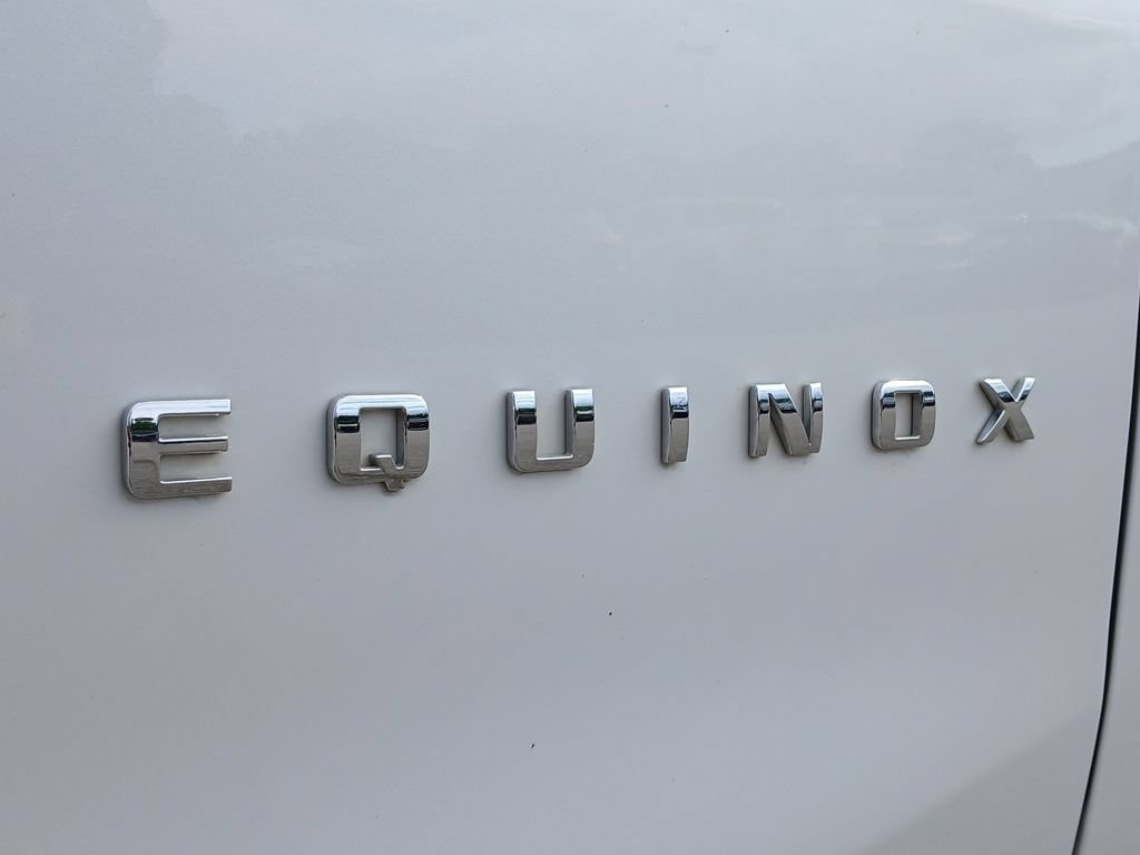 Certified Used 2022 Iridescent Pearl Tricoat Chevrolet Premier image 33