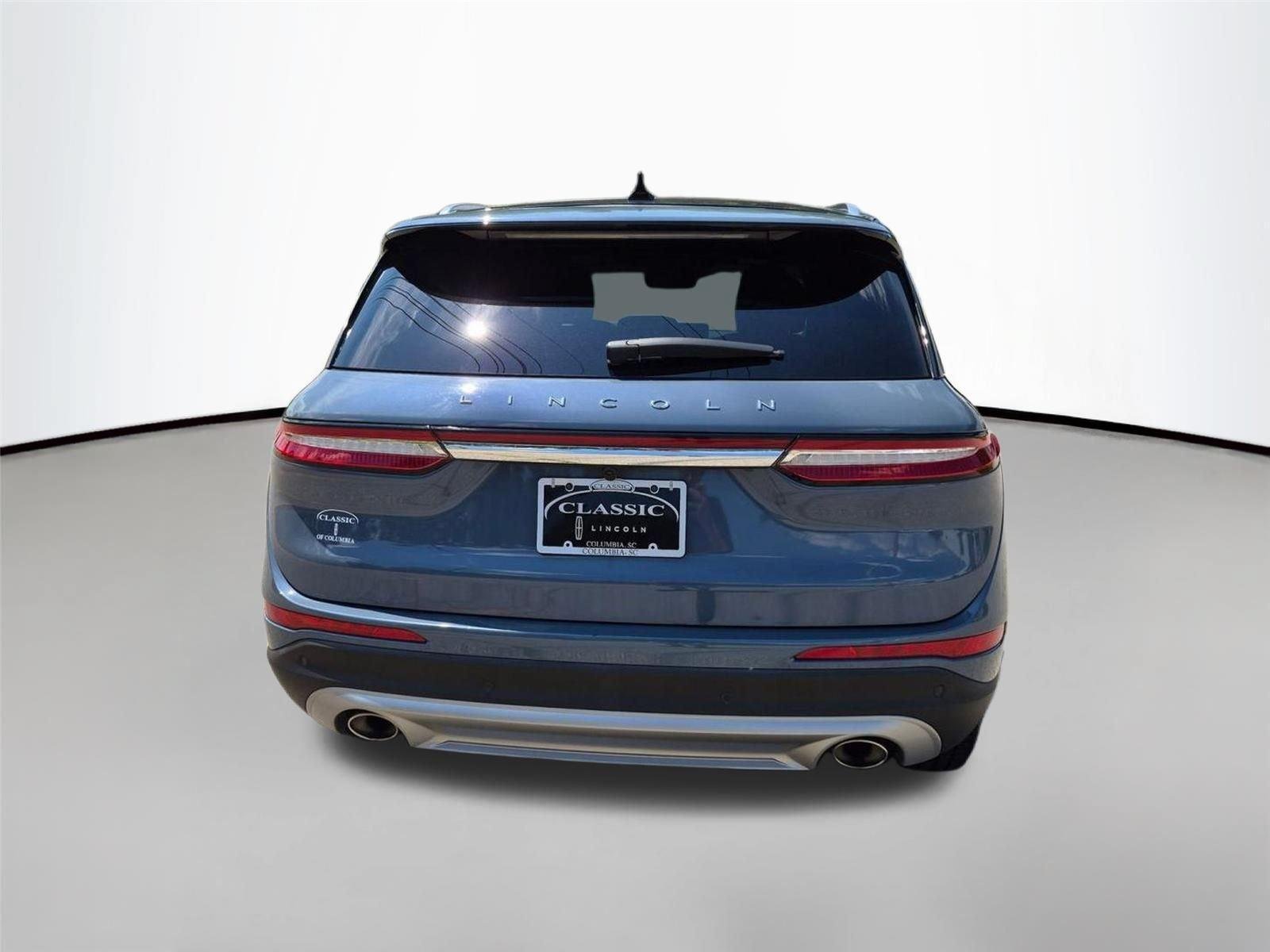 Used 2023 Whisper Blue Metallic Clearcoat Lincoln Reserve image 6