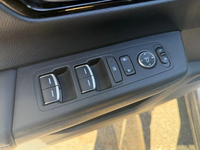 Certified Used 2025 Gray Honda EX-L image 29