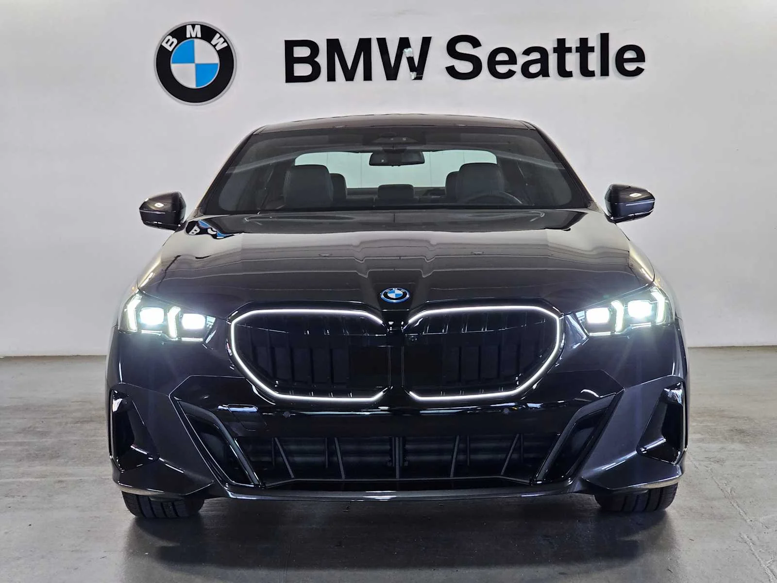 New 2027 Dark Graphite Metallic BMW xDrive image 6