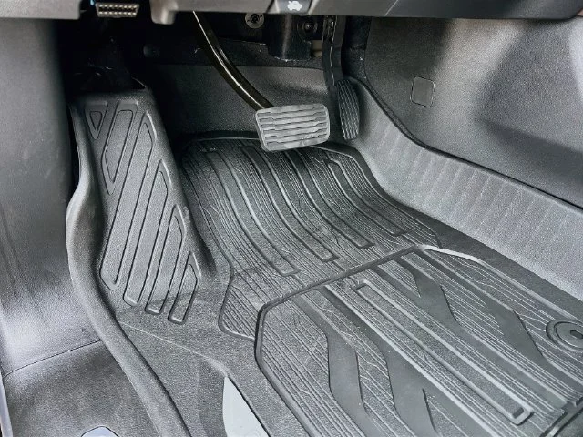 2026 GMC Sierra 1500 SLT - Photo 14