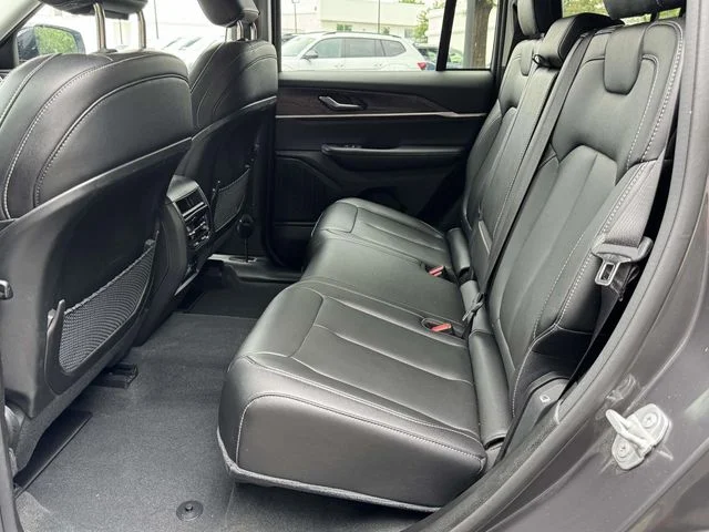 Used 2023 Gray Jeep Limited image 15