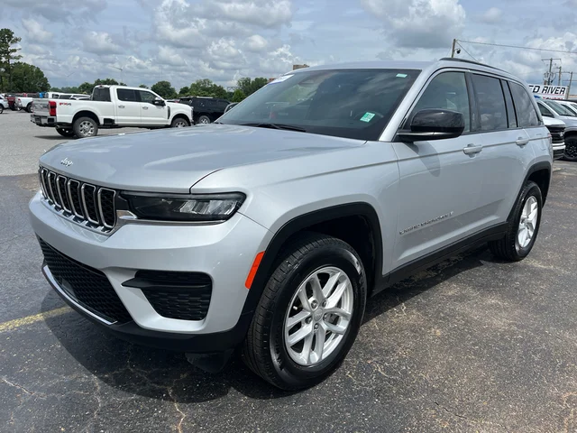 2024 Jeep Grand Cherokee Laredo X
