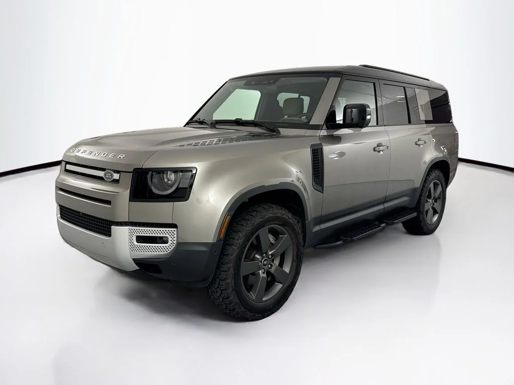 Used 2025 Gray Land Rover S image 1