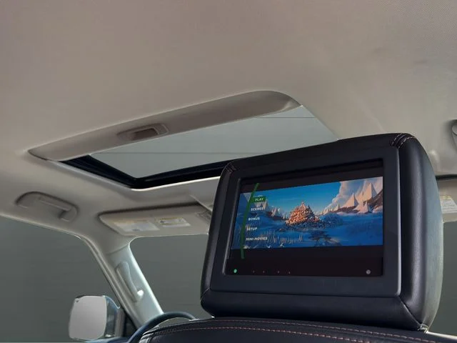 Used 2019 Blue Nissan Platinum image 11