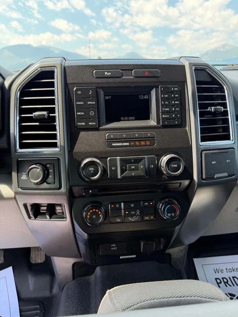 Used 2017 White Ford XLT image 14