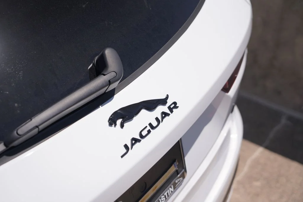 2026 Jaguar F-Pace R-Dynamic S - Photo 8