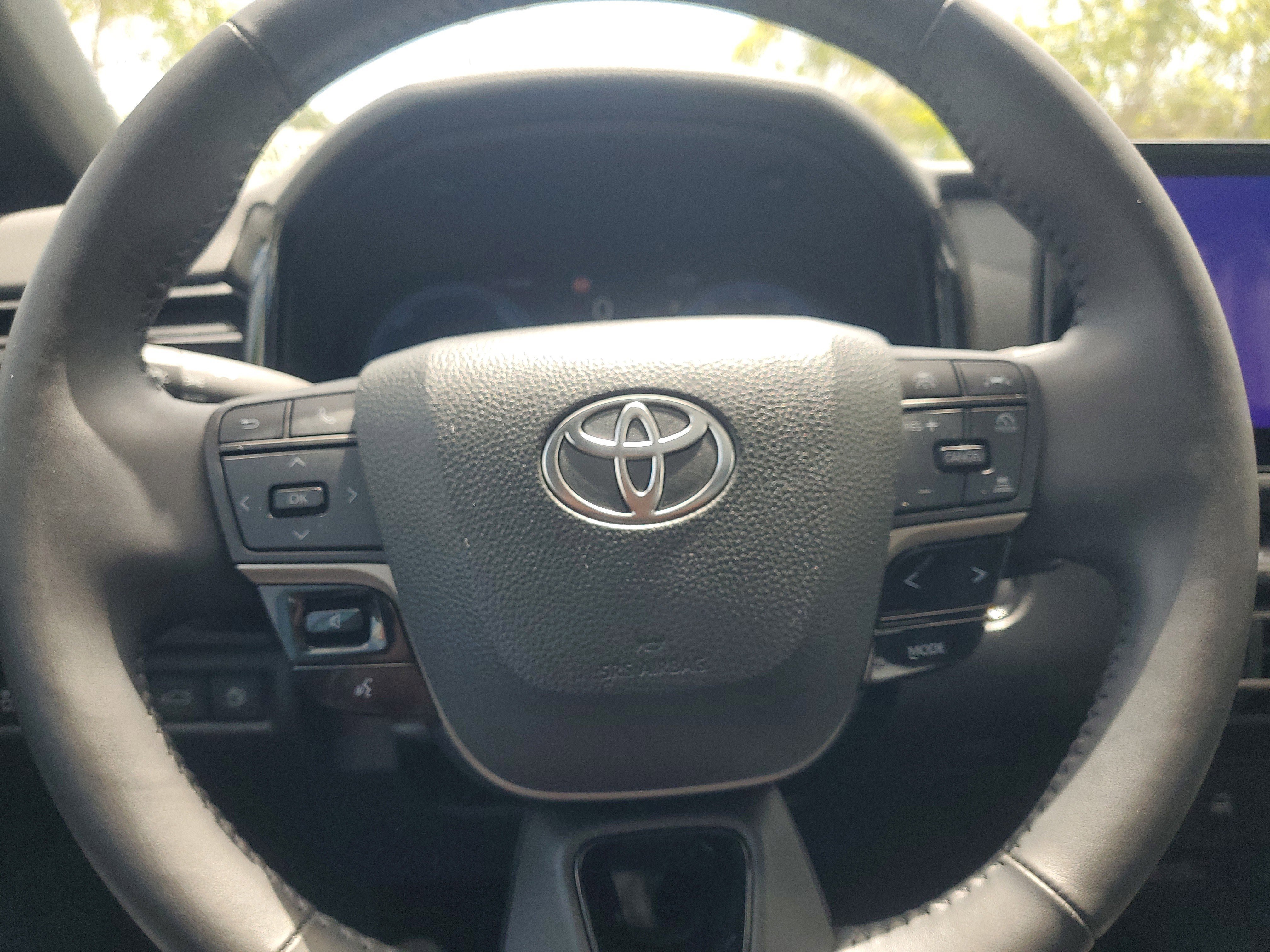 Certified Used 2025 Ocean Toyota XSE image 21