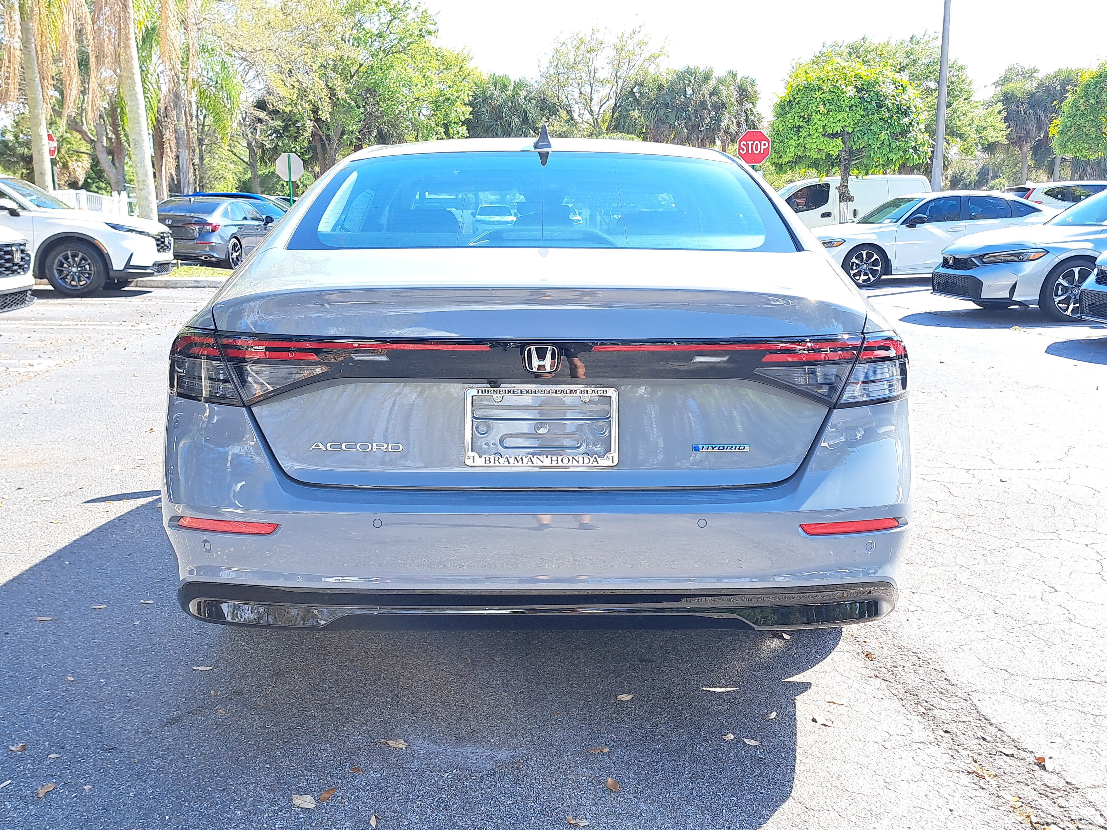 New 2026 Urban Gray Pearl Honda EX-L image 5