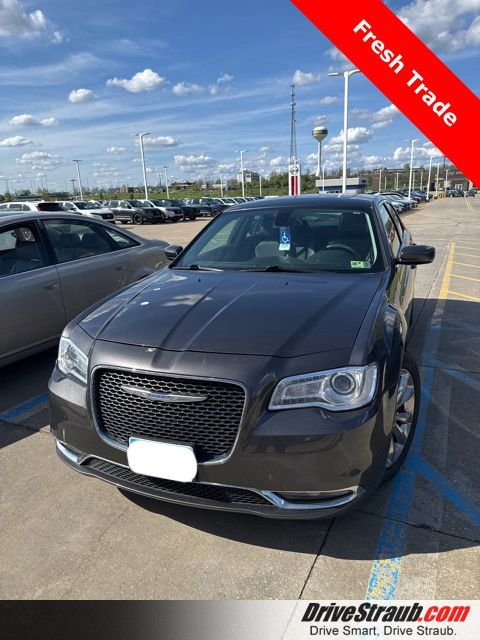 2018 Chrysler 300 Touring