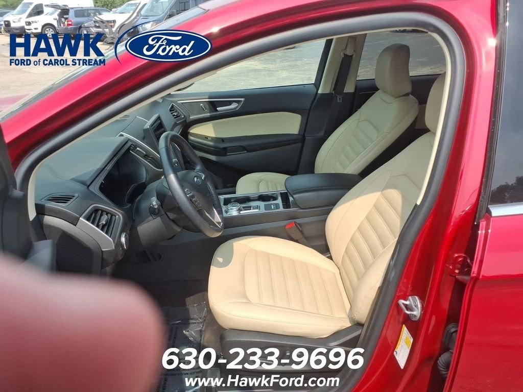 Used 2023 Red Ford SEL image 29