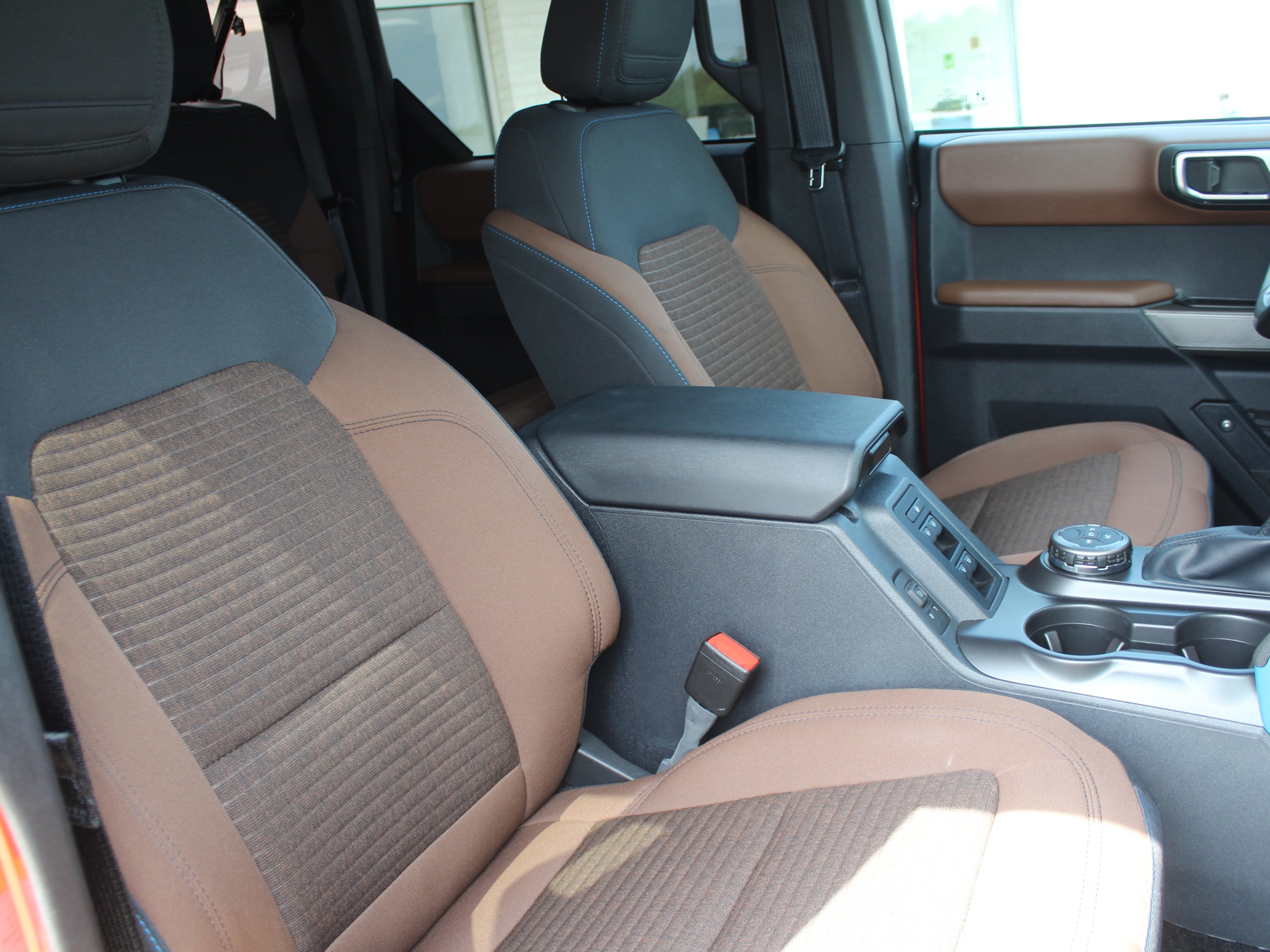 2023 Ford Bronco 4-Door Outer Banks - Photo 29