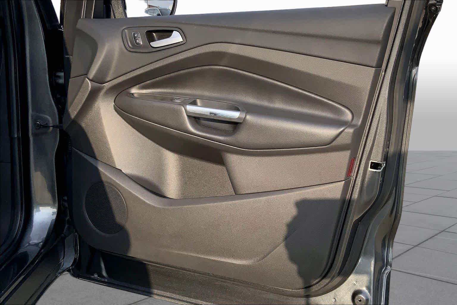 Used 2017 Magnetic Ford Titanium image 21