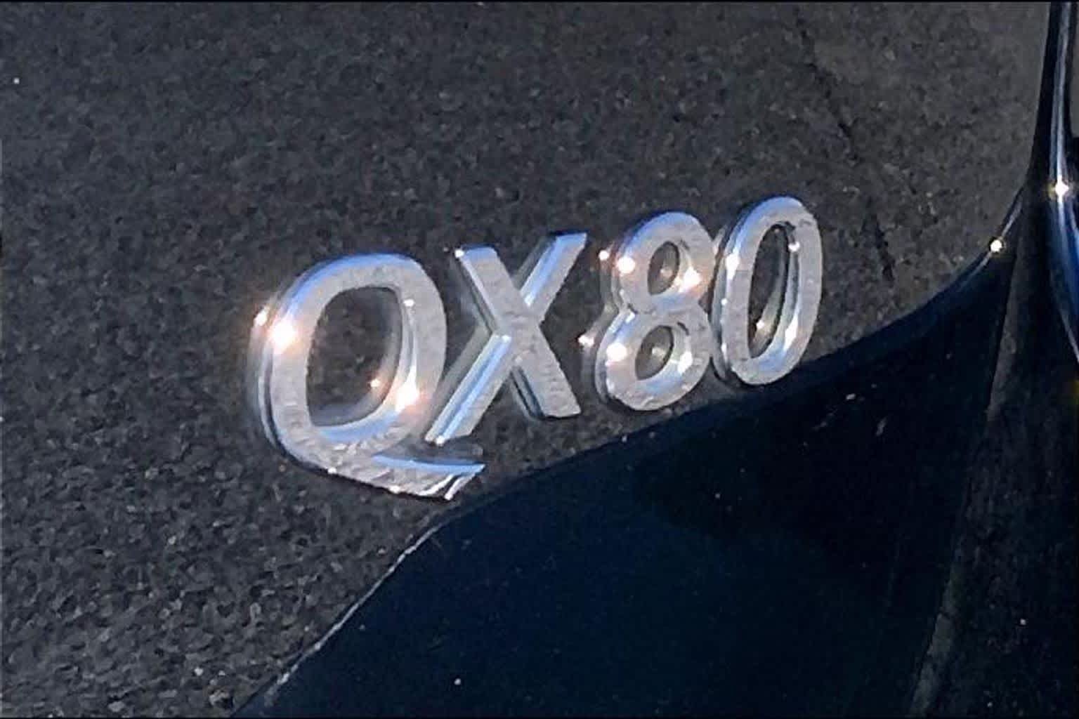 Used 2020 Black Obsidian INFINITI LUXE image 9