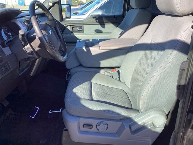 Used 2014 Tuxedo Black Metallic Ford XLT image 21