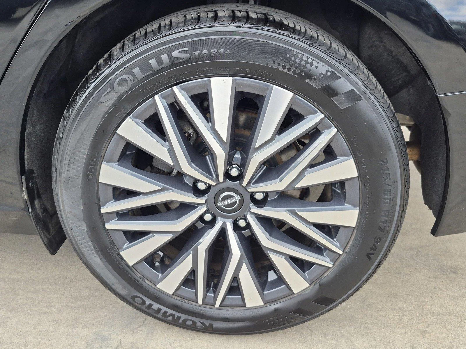 Used 2025 Super Black Nissan SV image 14