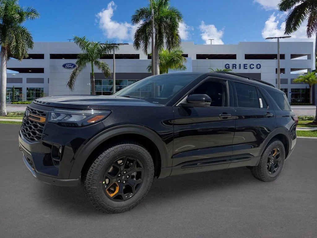 New 2026 Agate Black Metallic Ford Tremor® image 3
