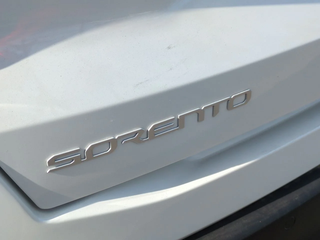 New 2026 Snow White Pearl Kia EX image 31