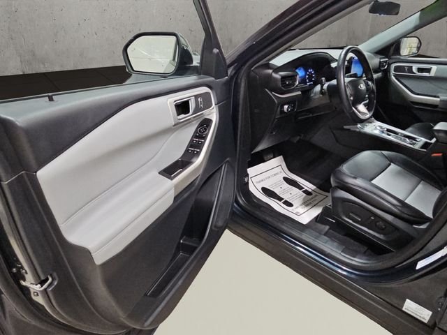 Used 2023 Blue Ford XLT image 11