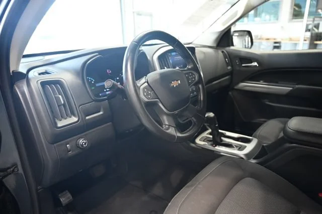 Used 2019 SHADOW GRAY METALLIC Chevrolet 2WD LT image 21
