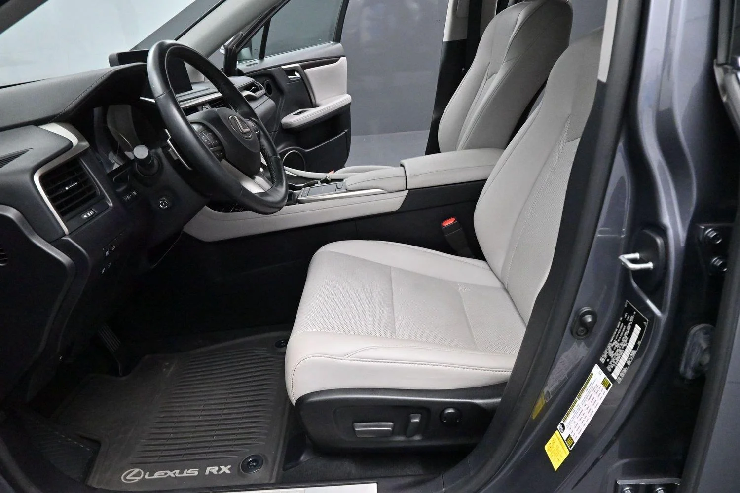 Used 2021  Lexus RX 350 image 14
