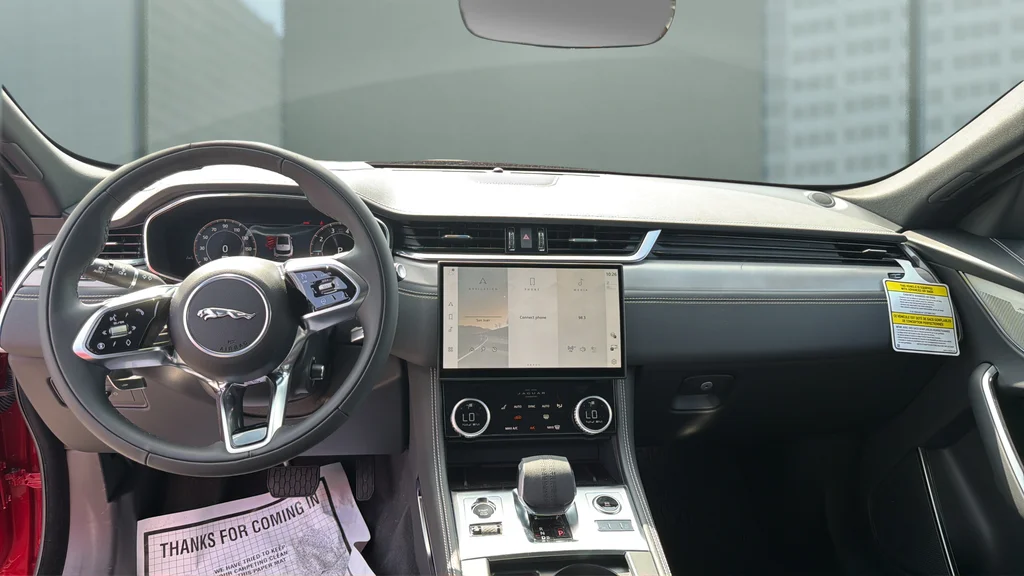 2026 Jaguar F-Pace R-Dynamic S - Photo 19