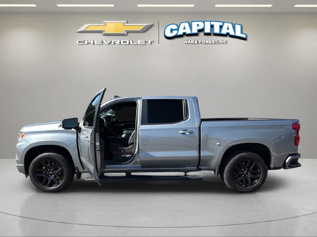 Used 2024 Gray Chevrolet RST image 9
