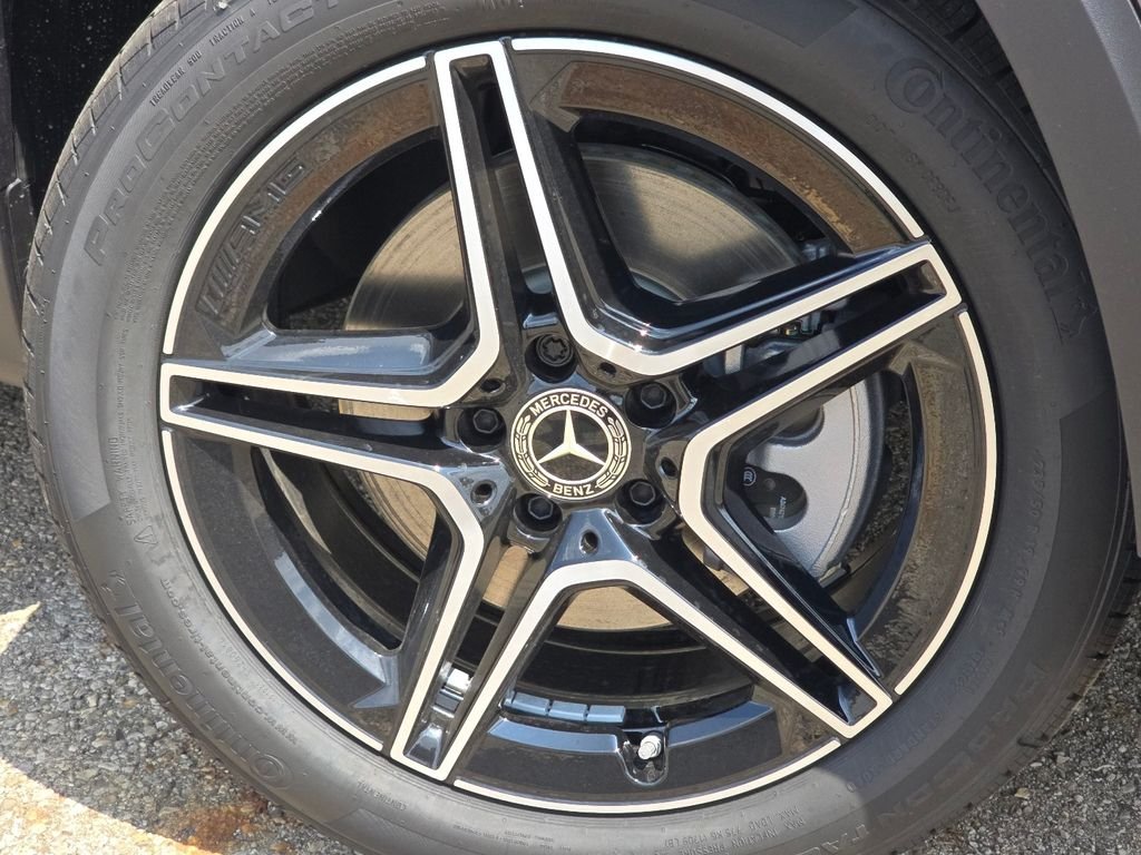 New 2026 Mountain Grey Metallic Mercedes-Benz GLB 250 image 10