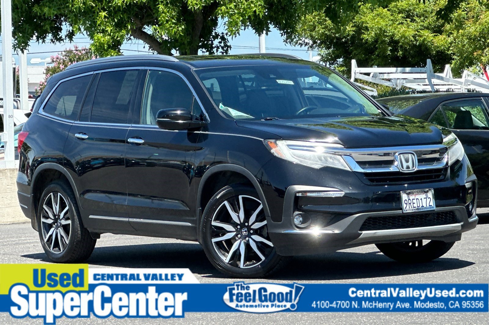 Used 2021 Black Honda Touring 8-Passenger image 1
