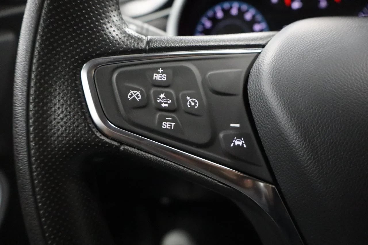 Used 2023 Summit White Chevrolet LT image 14