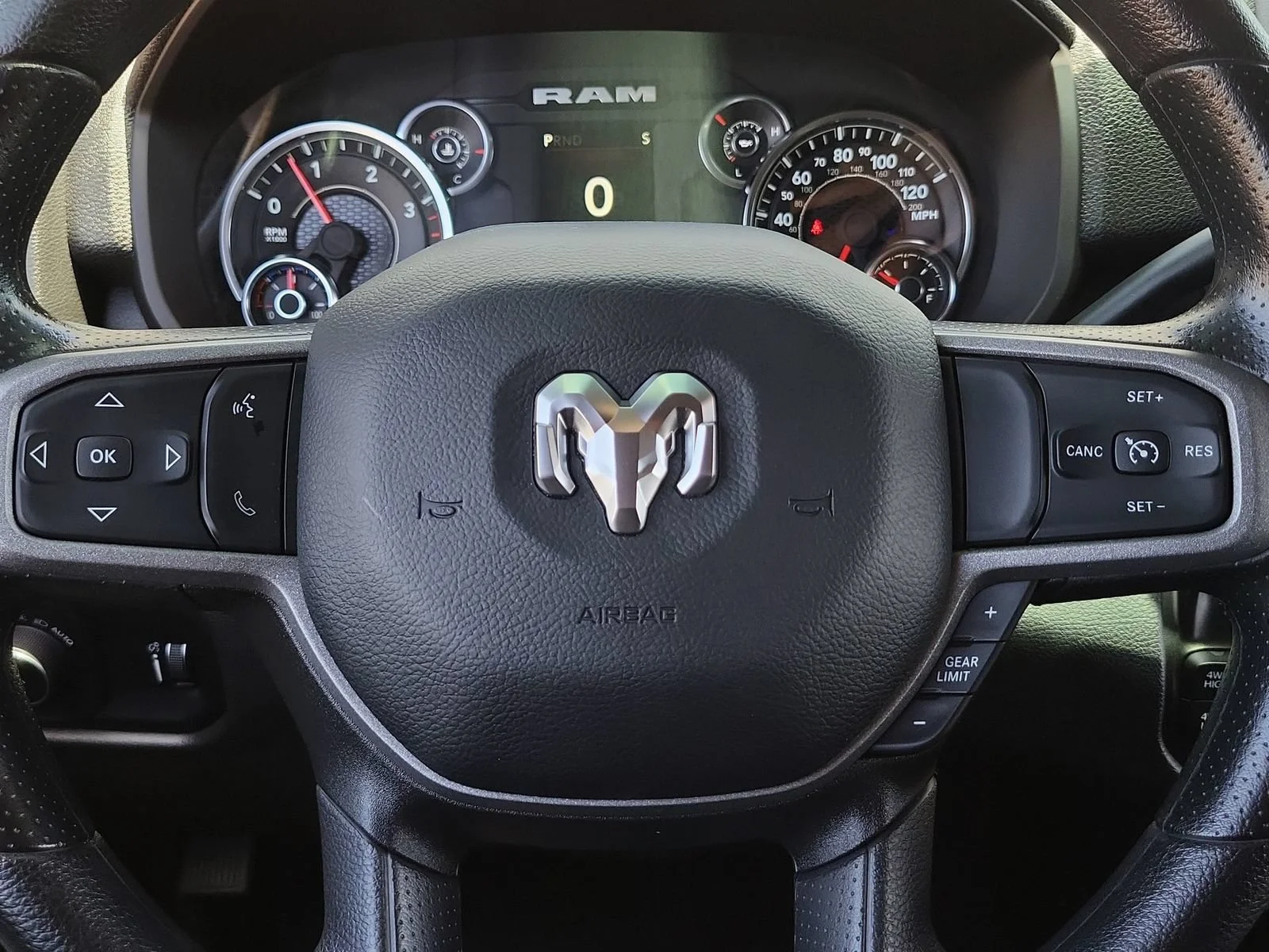 2024 RAM Ram 3500 Pickup Tradesman - Photo 11